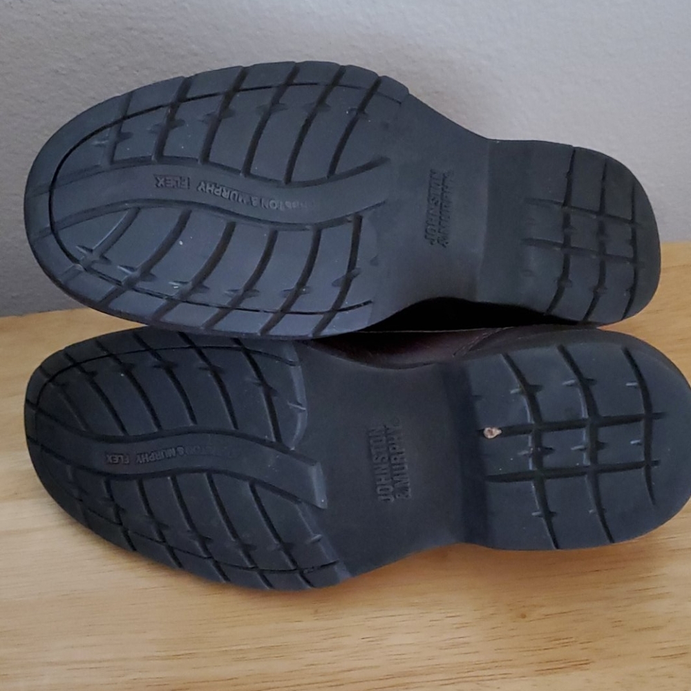 Johnston & Murphy Lace Up Oxford Shoes - Picture 13 of 15